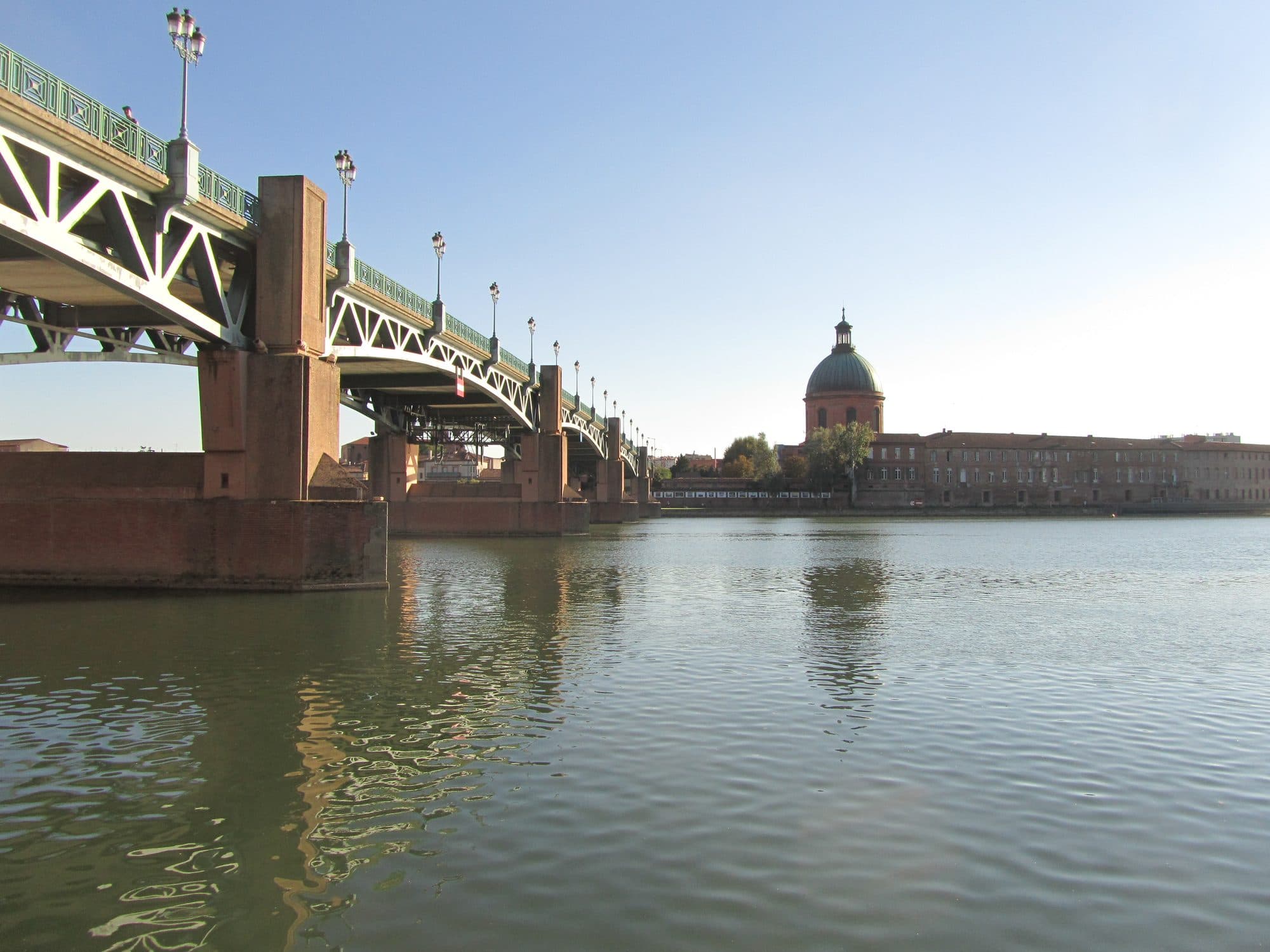 Toulouse, la Garonne et la ville rose