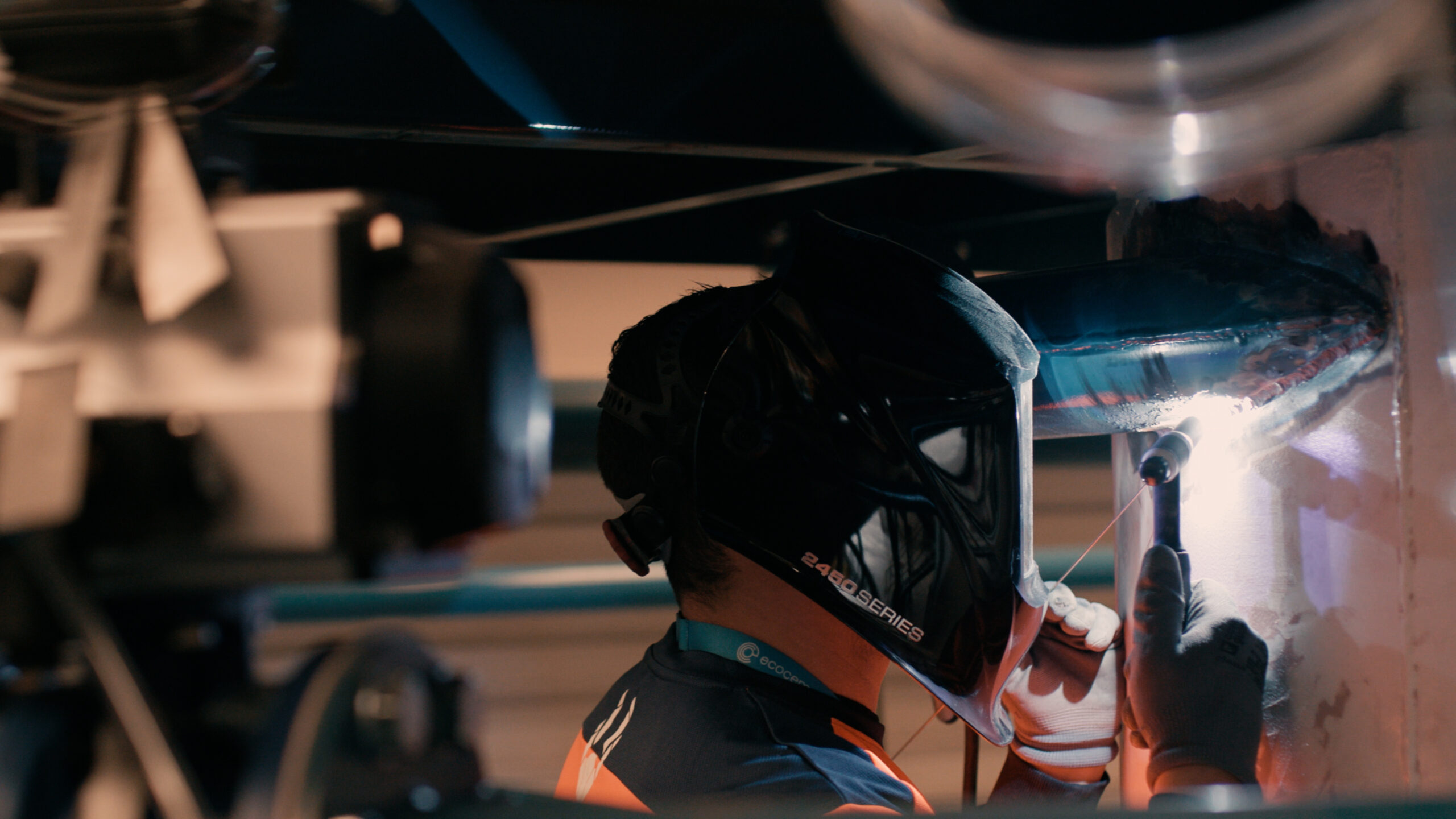 Roman P – Miracle.00_02_25_06.Still007